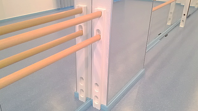 西川口レンタルスタジオ レッスンバー