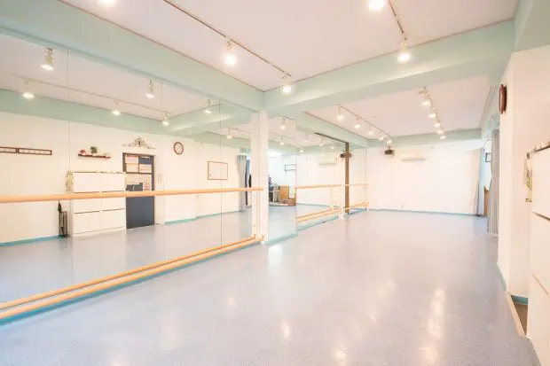 西川口 レンタルスタジオ 埼玉県川口市で ダンス バレエ カルチャー教室 フラ レッスンに使える西川口 Egao スタジオ 埼玉県川口市にある ダンススタジオegaoは 西川口駅 徒歩1分の駅近 レンタルスタジオ ダンス教室 バレエレッスン フラ ヨガなどの練習場所に最適